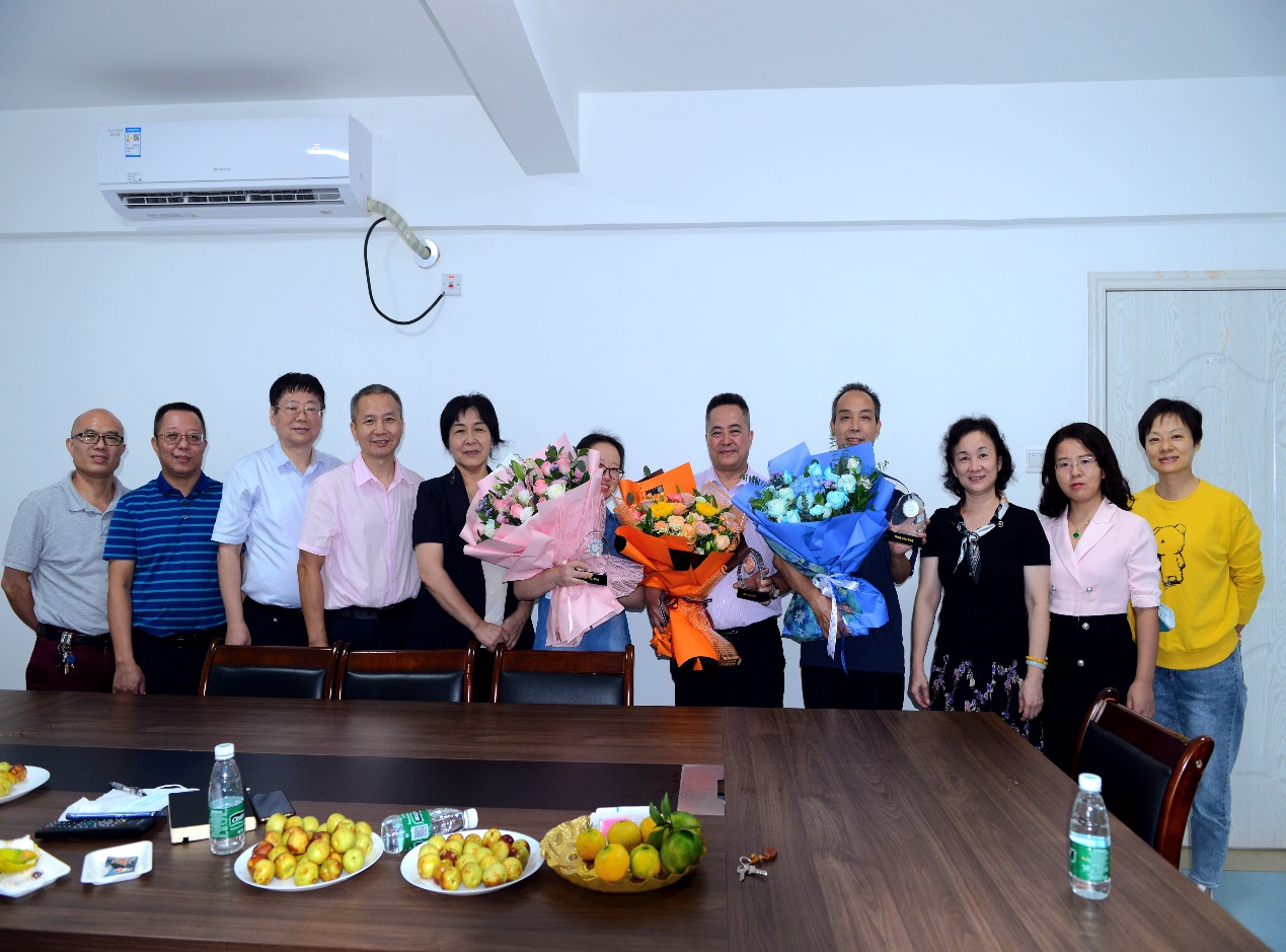 C:\Users\ADMINI~1\AppData\Local\Temp\WeChat Files\d87d4ed06e919d09465ab26ba5e7f7b.jpg